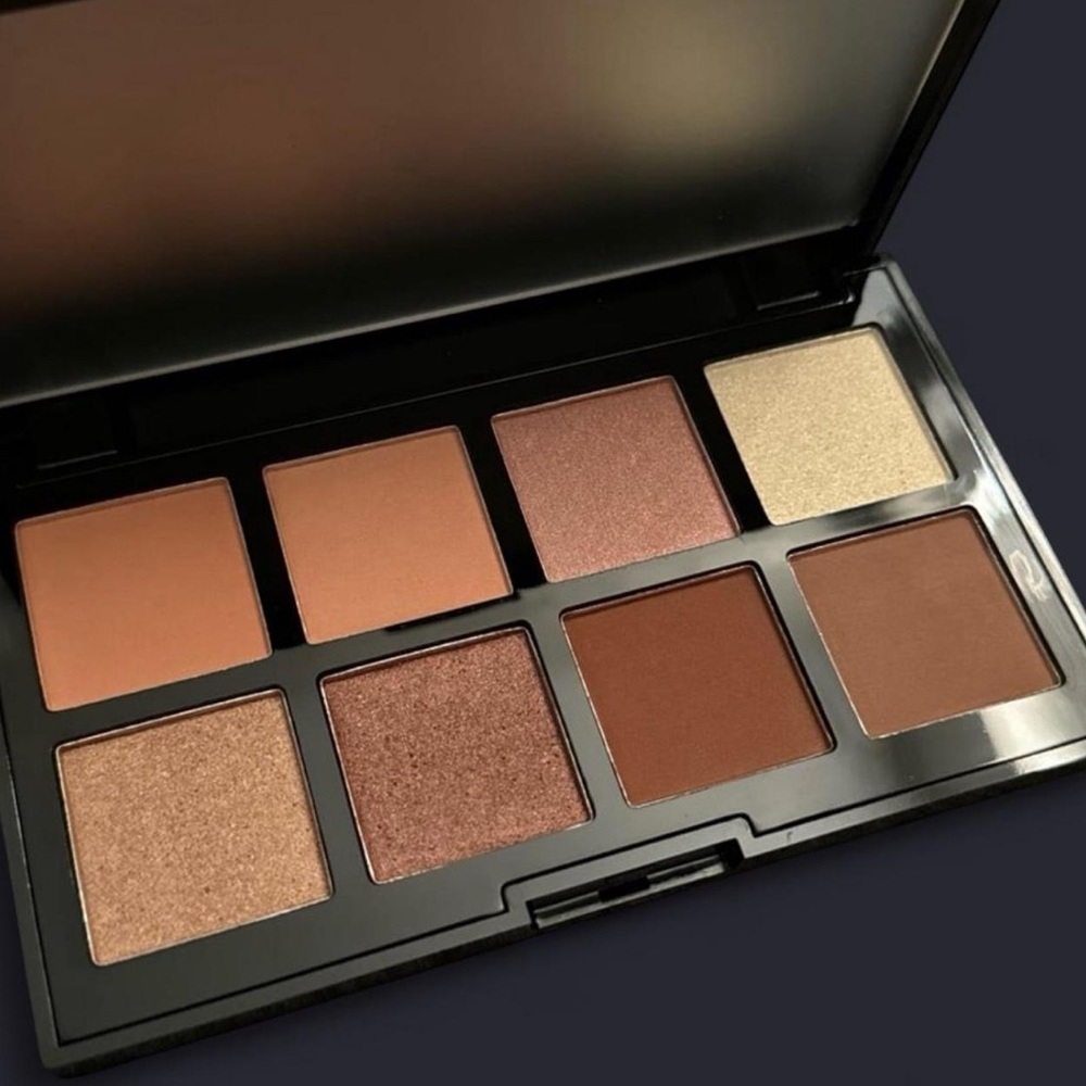 Phase Zero: The Necessities Eyeshadow Palette - Picture 5 of 8